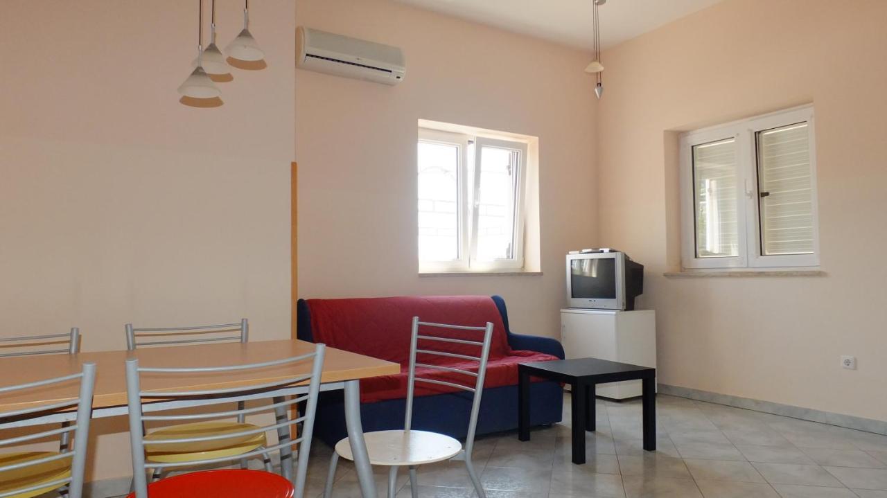 Apartments Miriam بريمونتيرا المظهر الخارجي الصورة