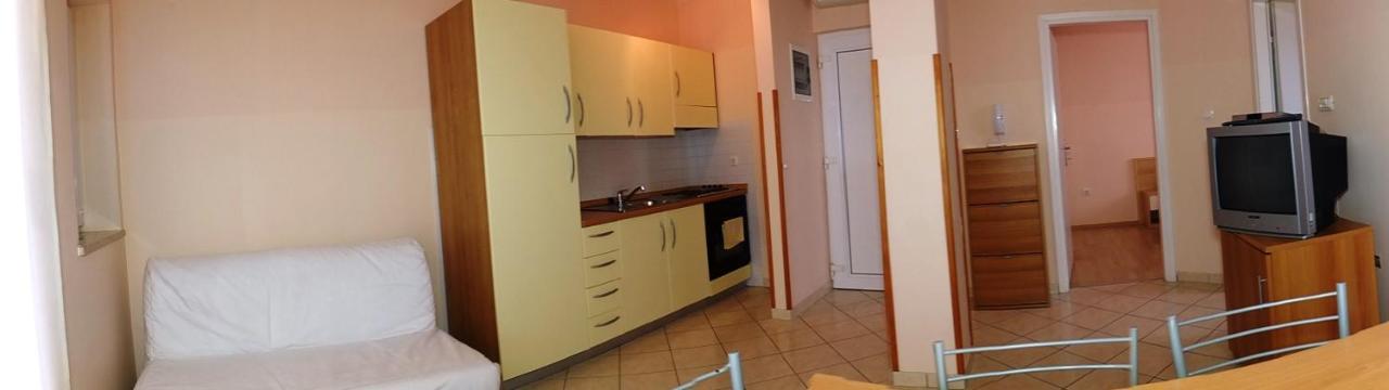 Apartments Miriam بريمونتيرا المظهر الخارجي الصورة
